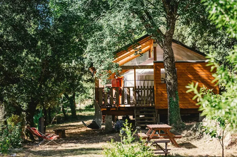 La Yourte Traditionnelle Mongole à Saint-Vallier-de-Thiey